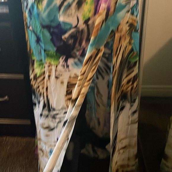 Gorgeous maxi skirt!! ❤️ 2X - Picture 2 of 8